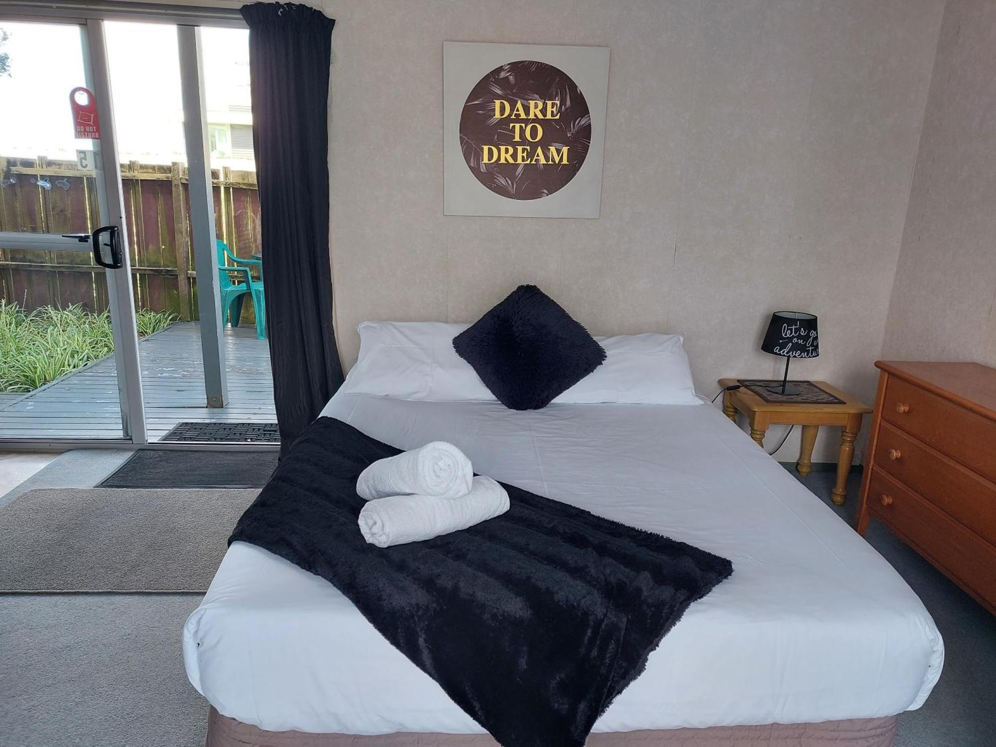 Edgewater 3* Orewa