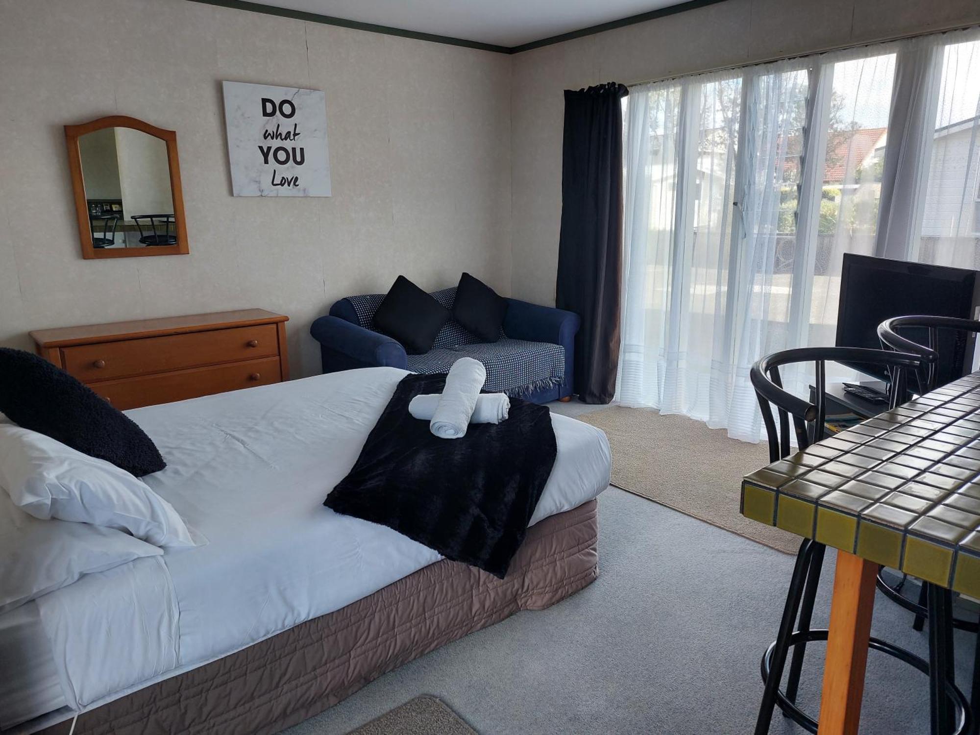 Motel Edgewater 3*