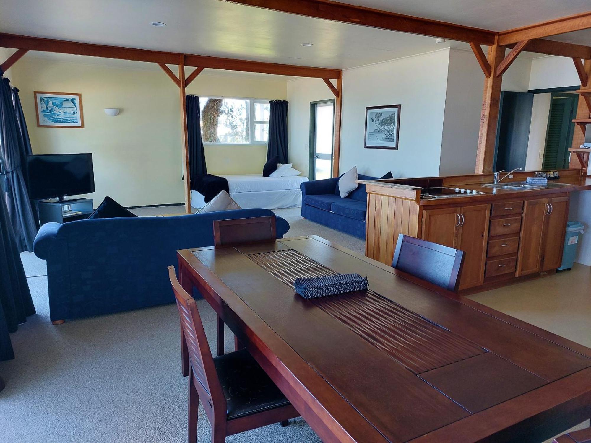 Motel Edgewater 3*